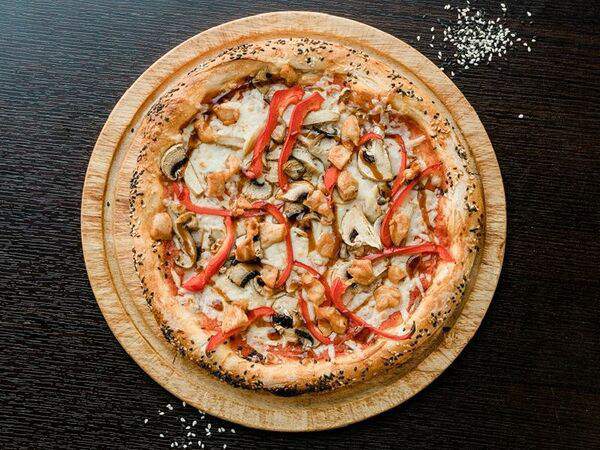 Кофейня 8512 - Пицца Острый цыпленок с соусом