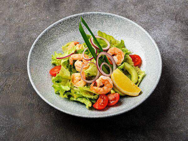 Sushi & More - Салат с креветкой под соусом ясай