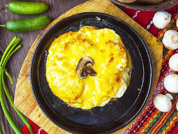 Трактир Старый Амбар - Запеканка с курицей и грибами