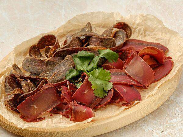 Квеври - Суджук и бастурма