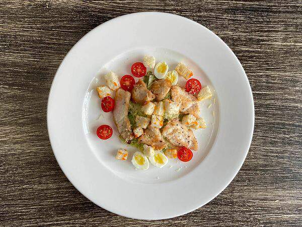 La Meliss Gastro Salone - Цезарь с курицей