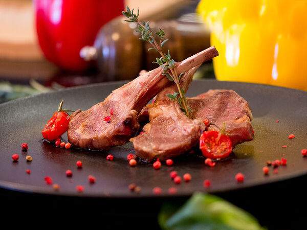 Dolce Vita - Каре ягненка на гриле