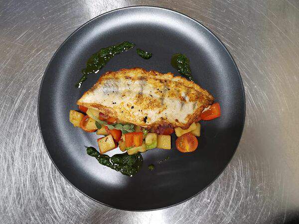 Догоновъ городской трактир - Судак с овощами