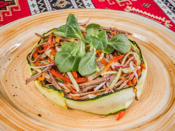 Старый Ереван - Салат с говядиной