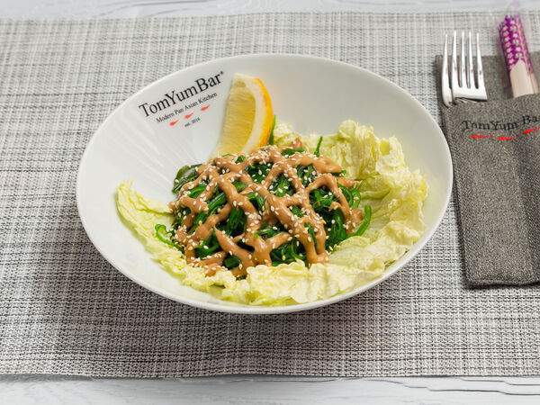 TomYumBar - Салат Кайсо Сарада-чука