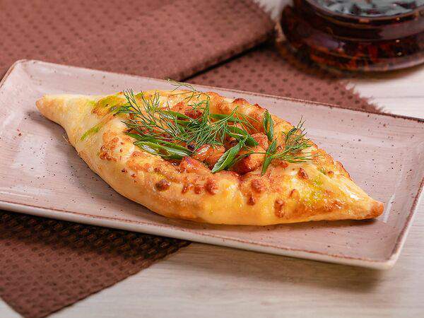 #megapolisbar People's - Хачапури с лососем