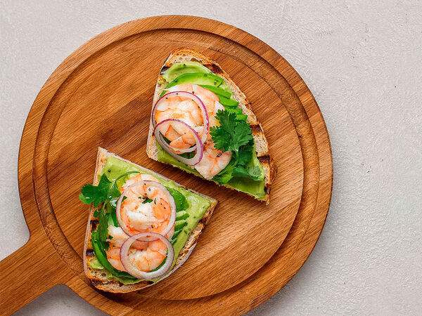 Luka Pizza - Брускетта с креветками и авокадо