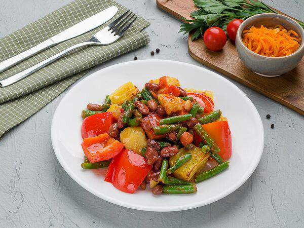 Эко Пышечка - Овощи, запеченные с соусом сацебели