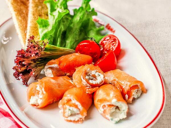 Мама Рома - Рулетики из лосося