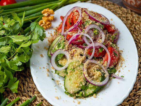 Хачапурная №5 - Салат Грузинский