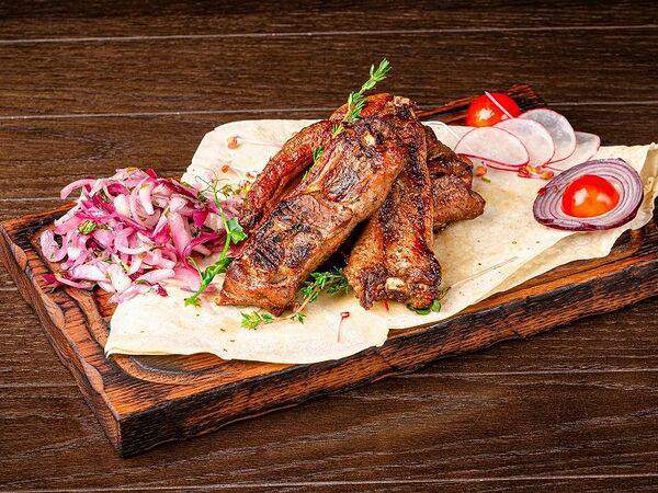 Гриль бутыль - Шашлык из баранины