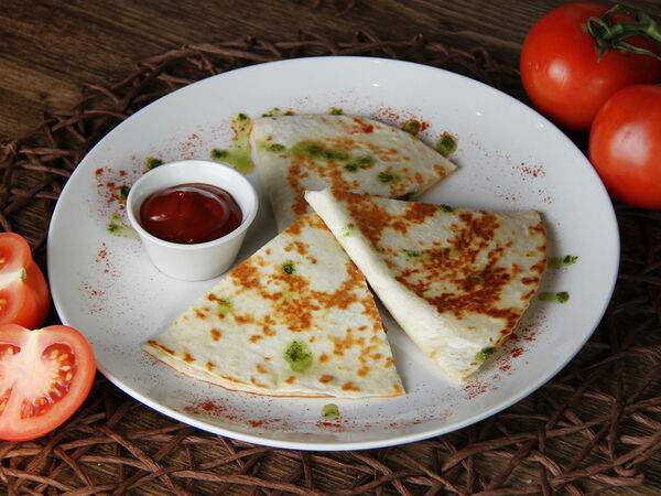 Gagarin Pub - Кесадилья Маргарита