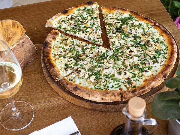 Сыроварня - Пицца с грибами и трюфельным маслом