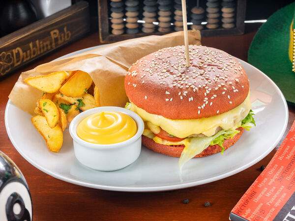 Dublin Pub - Бургер Кардинал