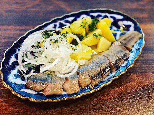 Лагман - Сельдь слабосоленая