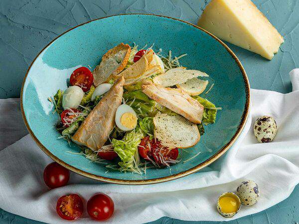 Мама - Цезарь с курицей