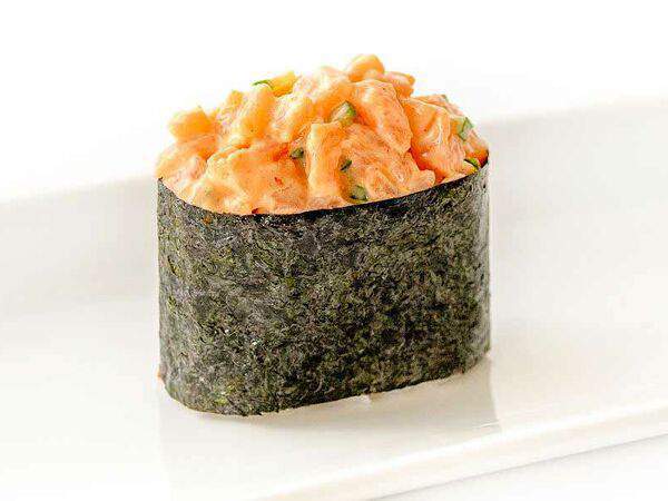 Fusion Sushi - Гункан с лососем