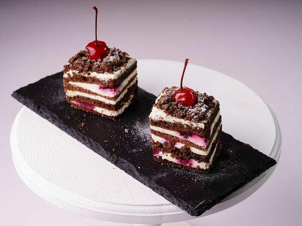 Caramelle Village - Торт Спартак