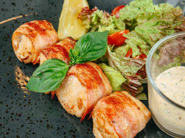 The Kitcha - Куриные медальоны в беконе