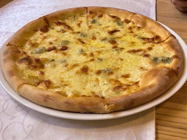 Ristorante Da Claudio - Пицца Четыре сыра