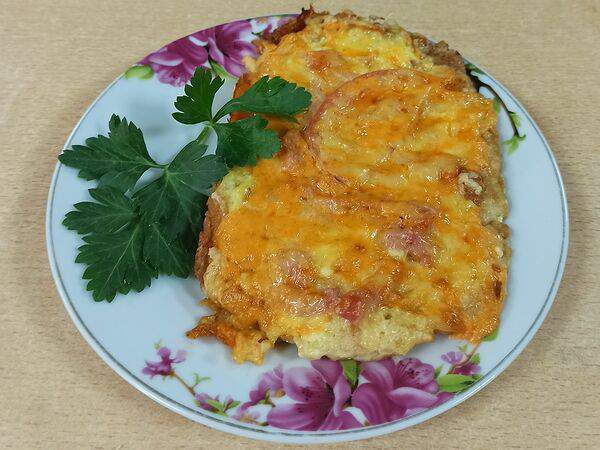 Обеды на Баррикадной - Филе куриное под помидором и сыром