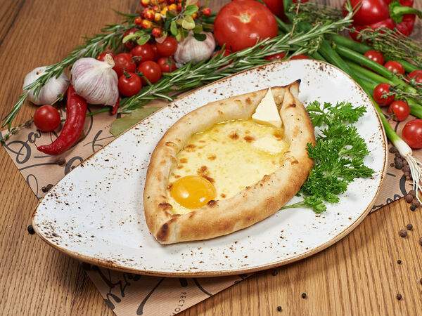 Базилик - Хачапури по-аджарски