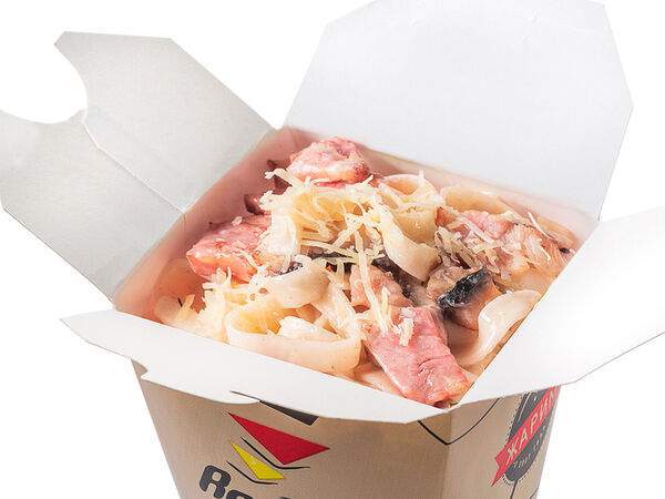 Rapido - Вок Феттуччине с беконом и грибами