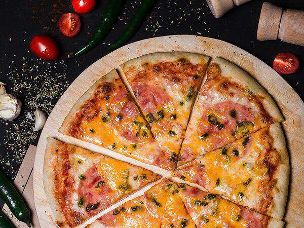 Lounge bar groot - Пицца Пепперончино