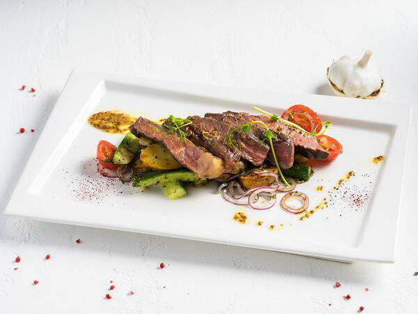 Leto-cafe - Теплый салат со стриплойном