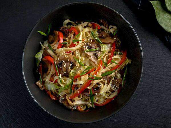 Домино гурман - Лапша яичная с овощами