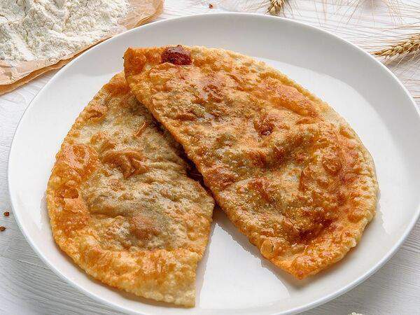 Гранат - Чебуреки с телятиной