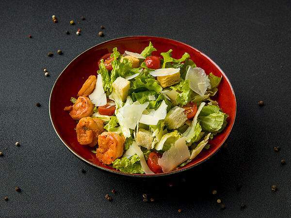 Гриль-бар42 - Салат Цезарь с тигровыми креветками