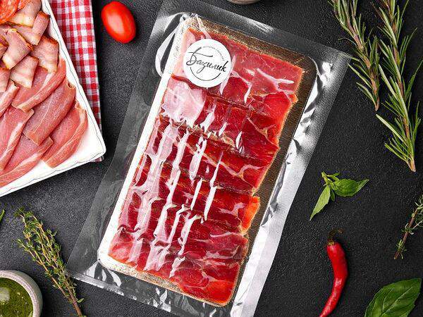 Базилик - Сыровяленый cвинoй окорок