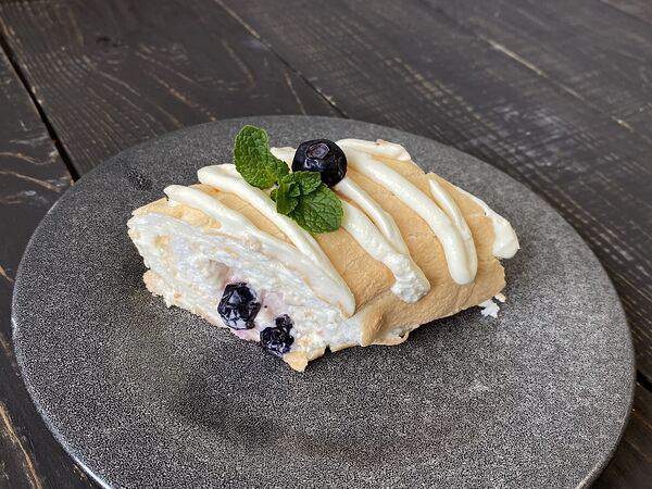 Freshfood - Меренговый рулет