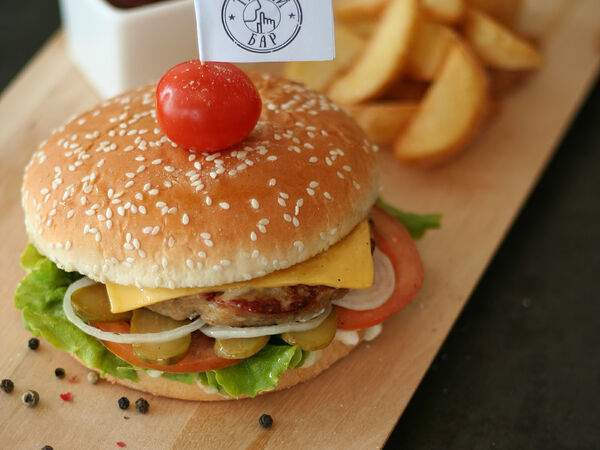 Gold Grot - Гротбургер из курицы