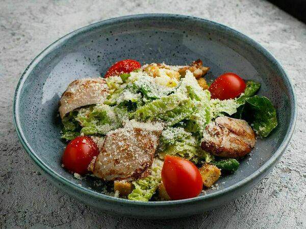 Мамалыга Бар - Цезарь с курицей