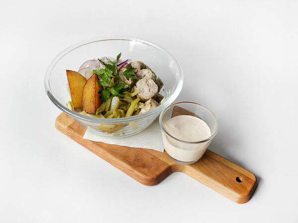 Кафе Ландау - Теплый салат с домашними колбасками