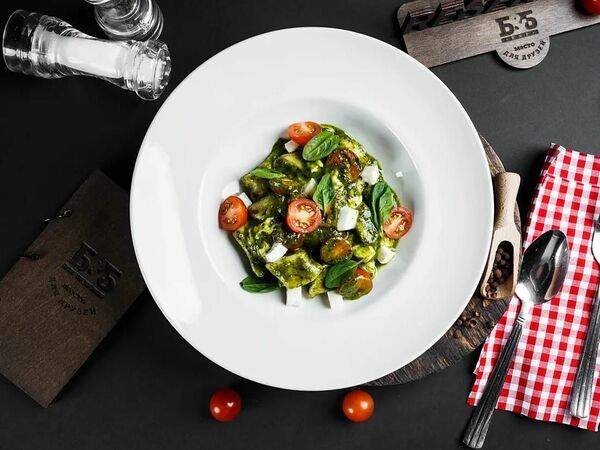 Б&Б Бар - Ньокки с песто и черри