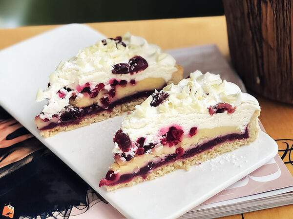 Dali - Торт Брусничный