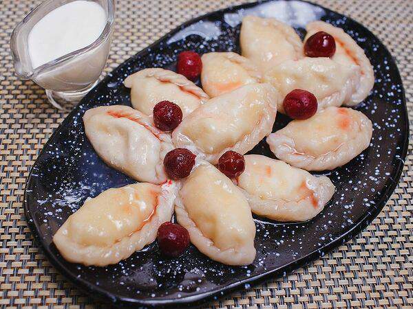 Две хижины - Вареники с вишней