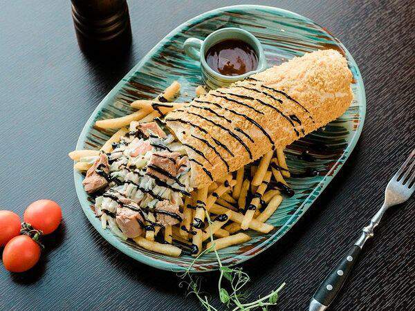 Кофейня 8512 - Трдельник с тунцом и свежим салатом