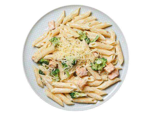 Мандарин - Пенне с брокколи и лососем