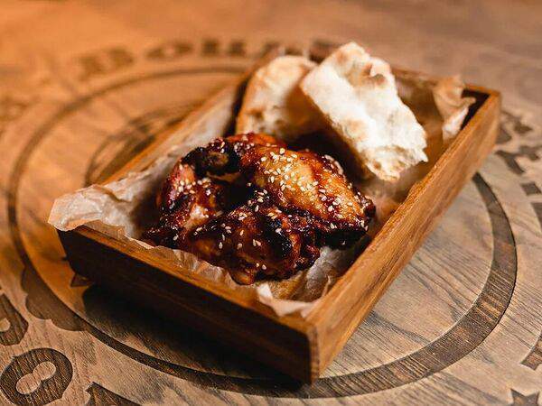 Бурбон стрит бар - Крылышки Баффало