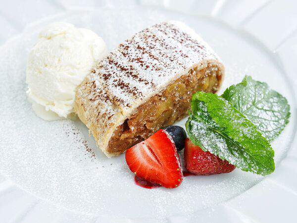 Steak & fish house El Chico - Штрудель грушевый