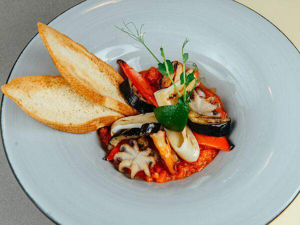 The Kitcha - Морепродукты на гриле в пикантном соусе