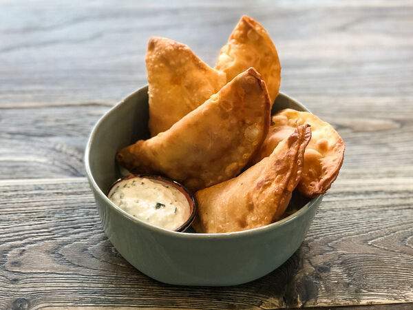 Donna Olivia - Панцеротти с моцареллой