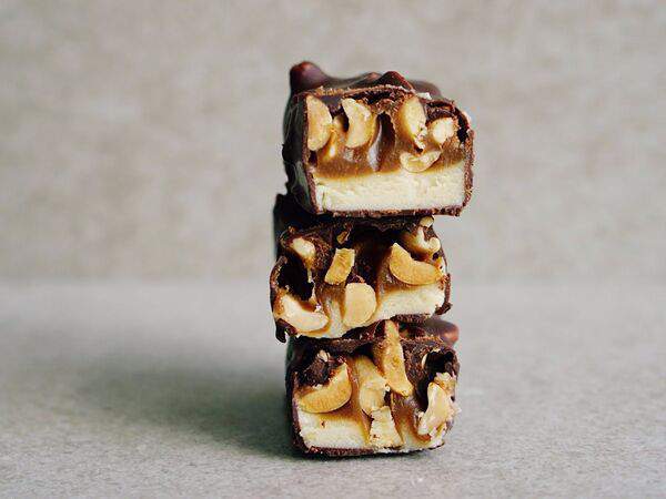 Крапива - Конфета Сникерс