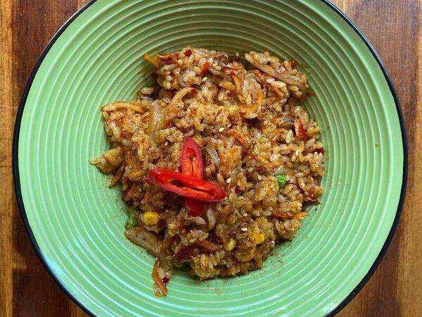 Дыхание вока - Рис на воке с говядиной по-красному