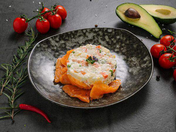 Белуга - Салат Оливье с лососем