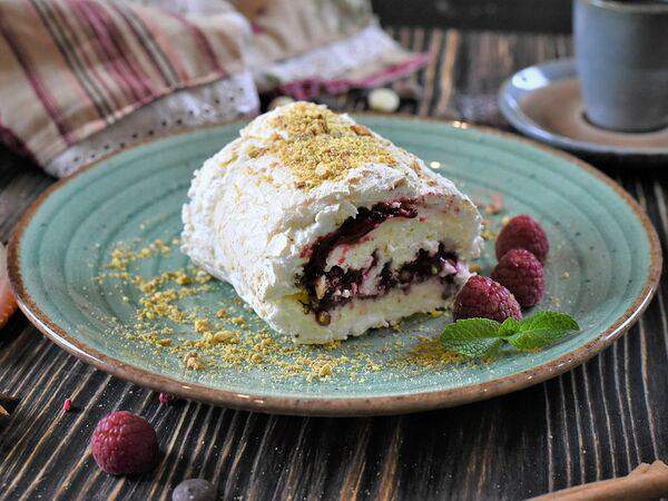 Cernovar - Фисташковый меренговый рулет